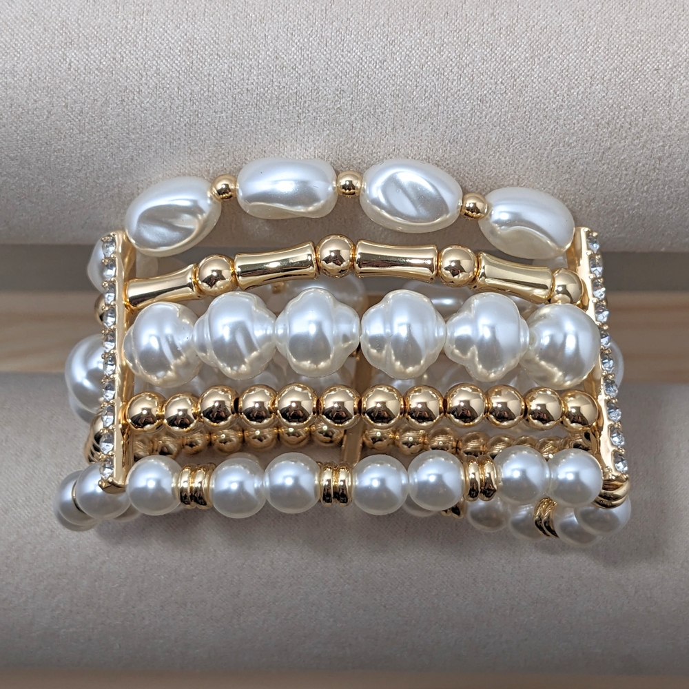 Lilly Pulitzer Gold and Pearl Bracelet - Picture 3 of 3